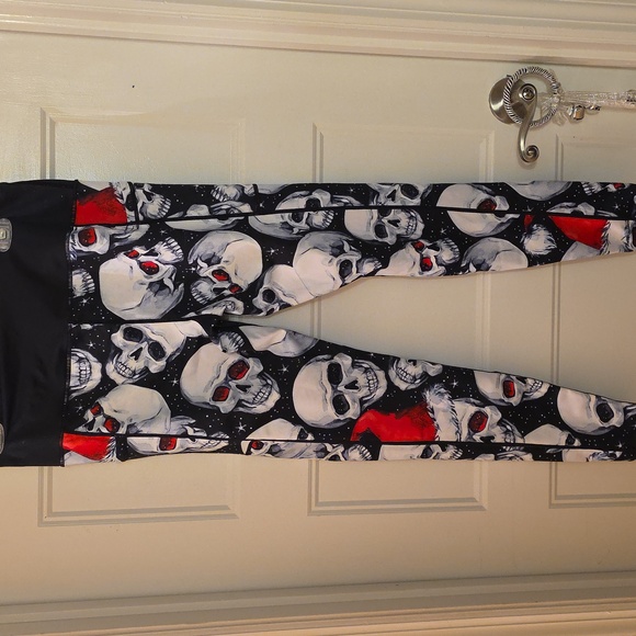 CVG ~ Santa Skulls Medium Full Length Reposh 💖 - Picture 2 of 2